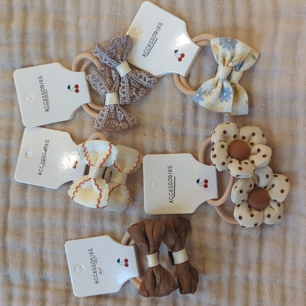 Hair Bows 💐10 pieces